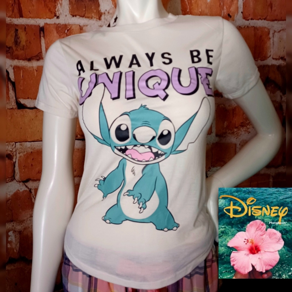 NEW DISNEY Official LILO & Stitch Shirt UNIQUE U Scoop Hem Adult XS (Youth Lg)